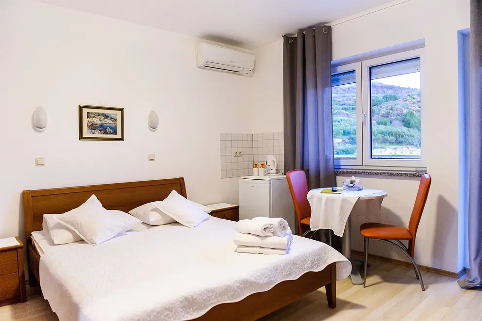Ferienappartment in Podstrana mit Pool 6611952 797