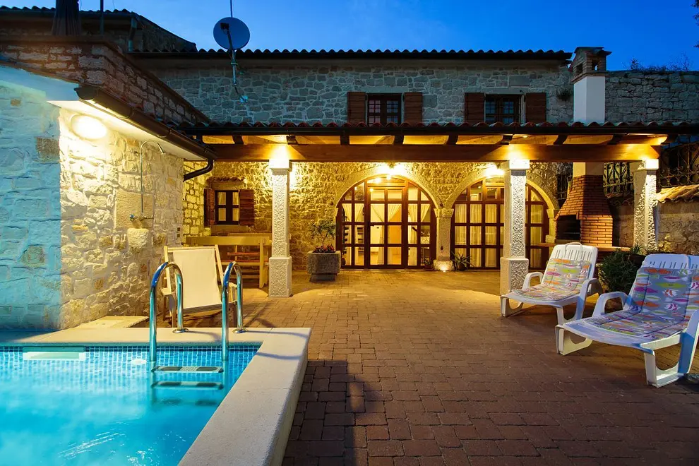 Ferienhaus in Porec  66124130 11216