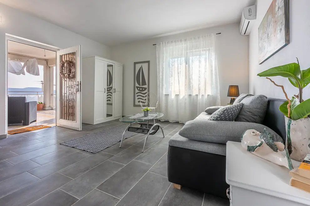 Ferienwohnung in Novi Vinodolski  66128325 14521