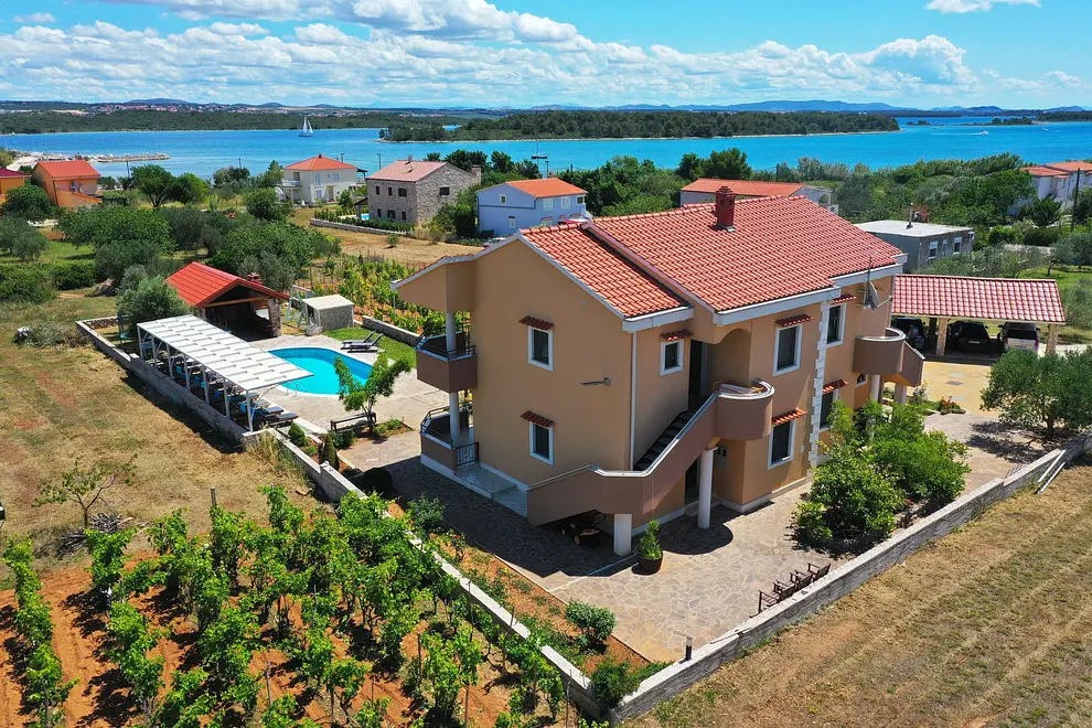 Ferienwohnung in Pasman mit Pool 66132446 17607